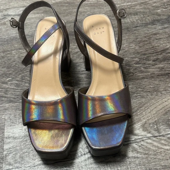 a new day Holographic Platform Sandals - Picture 2 of 3